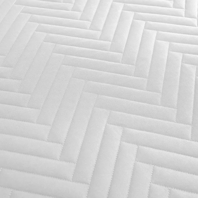 CHEVRON QUILT SET / -50%