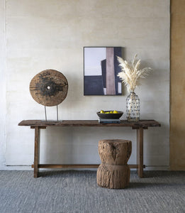 ANTIQUE ROUND STOOL