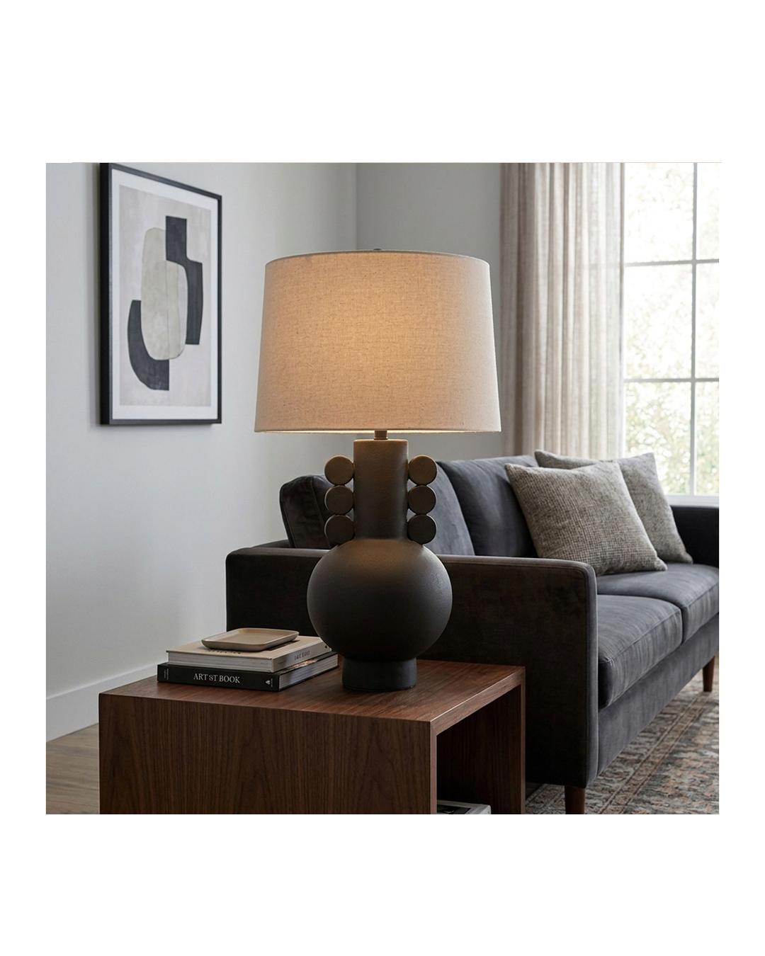 EARED TOTEM TALBE LAMP BLACK