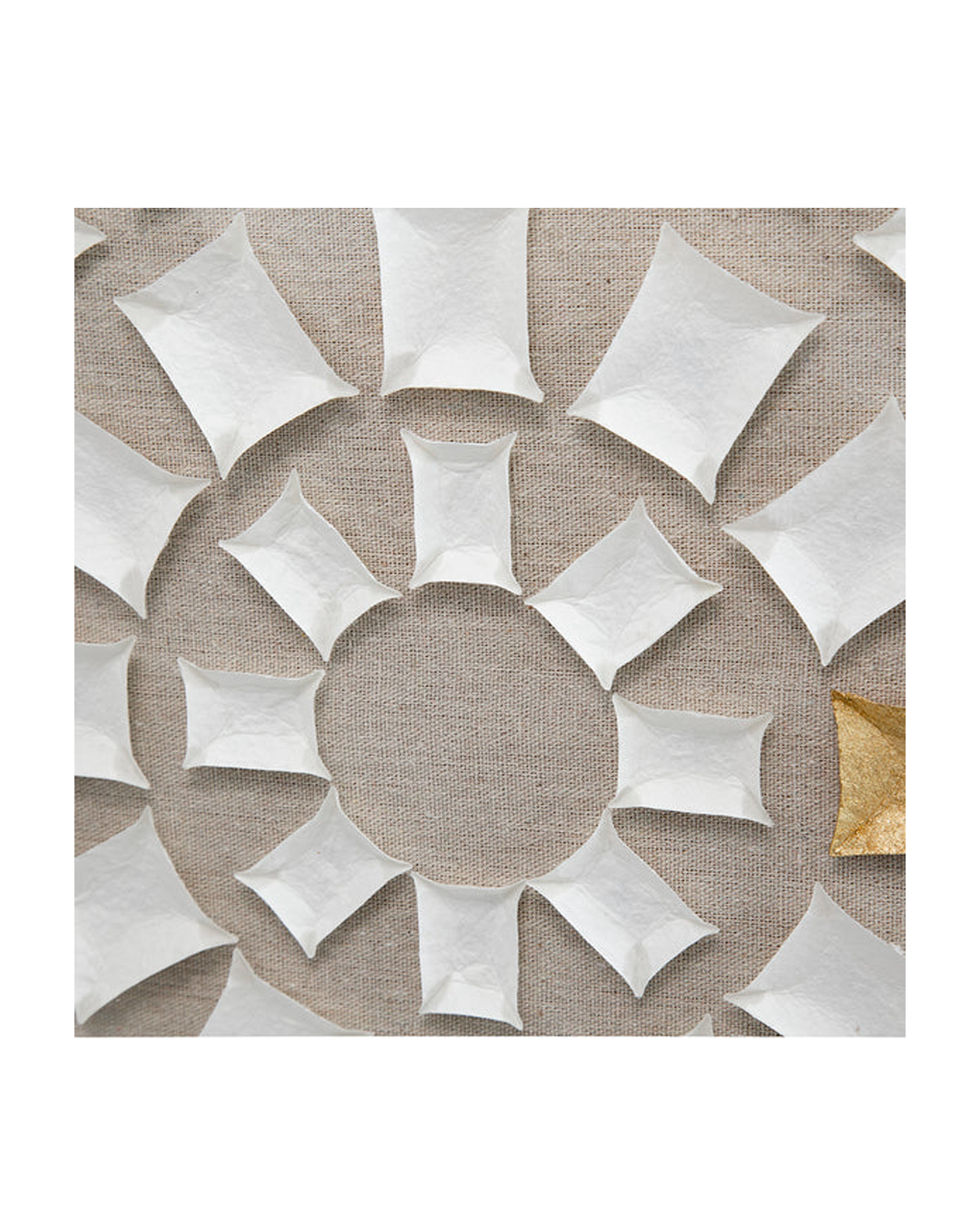 WALL DECOR ROUND