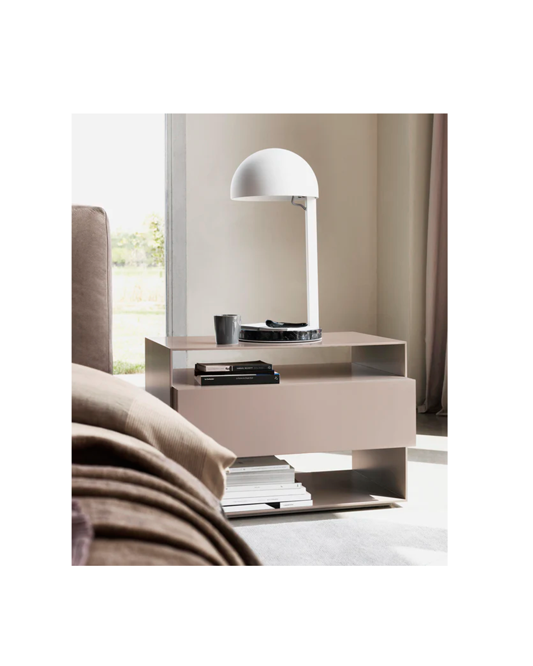 ATTIKA NIGHSTAND