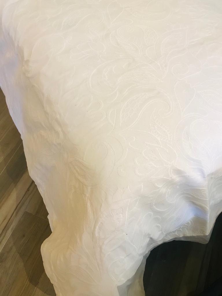 CUBRECAMA PIQUE