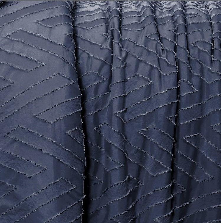 CLIPPED JACQUARD CHEVRON COMFORTER SET