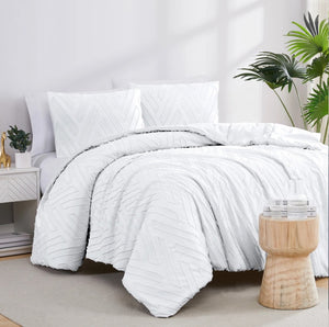 CLIPPED JACQUARD CHEVRON COMFORTER SET