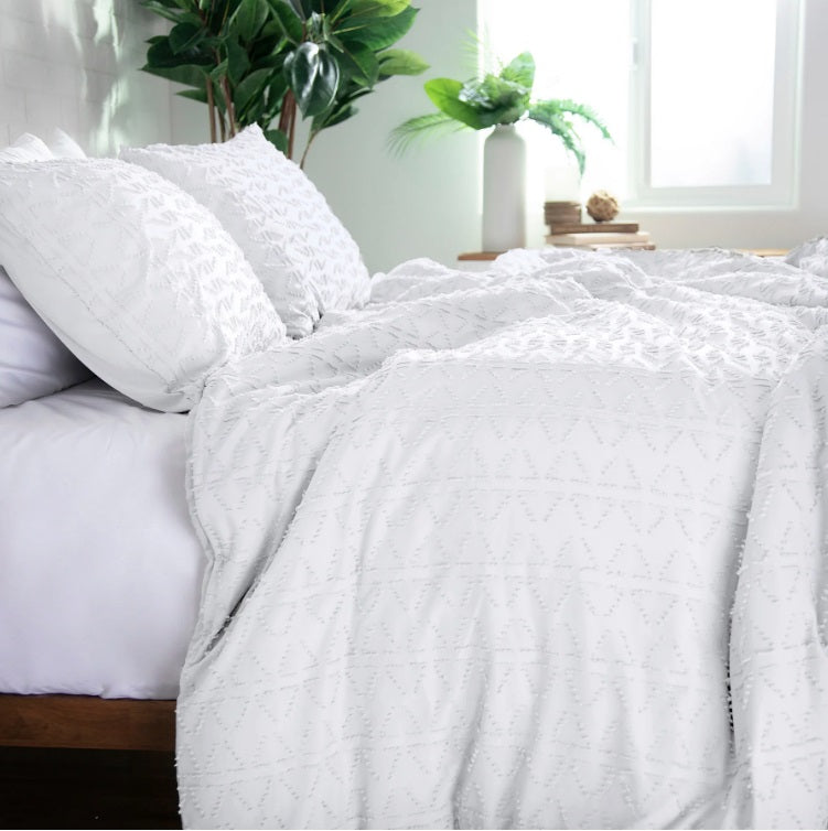 CLIPPED JACQUARD BALI DUVET COVER SET / -50%