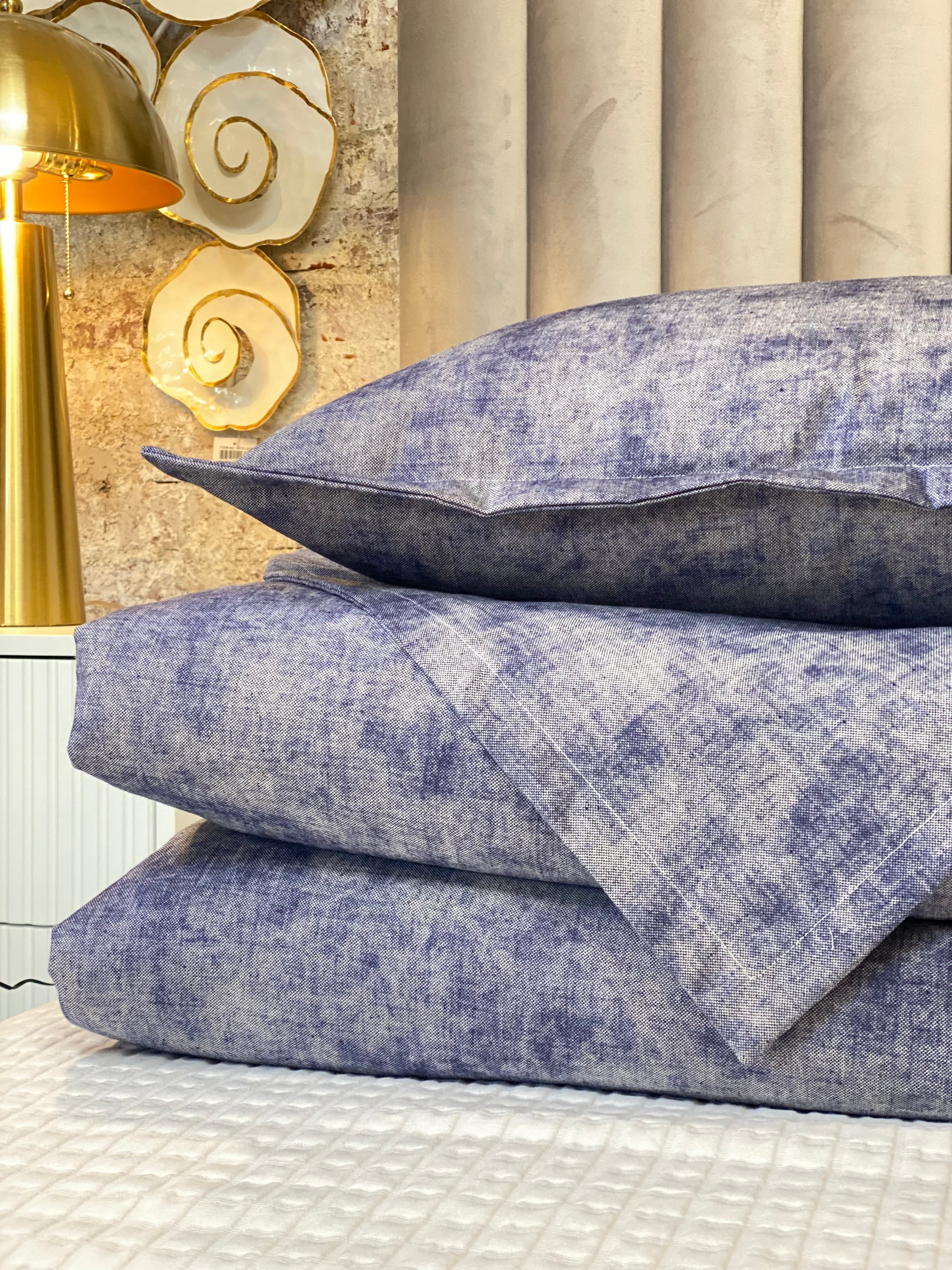 Echo Duvet Cover + Shams